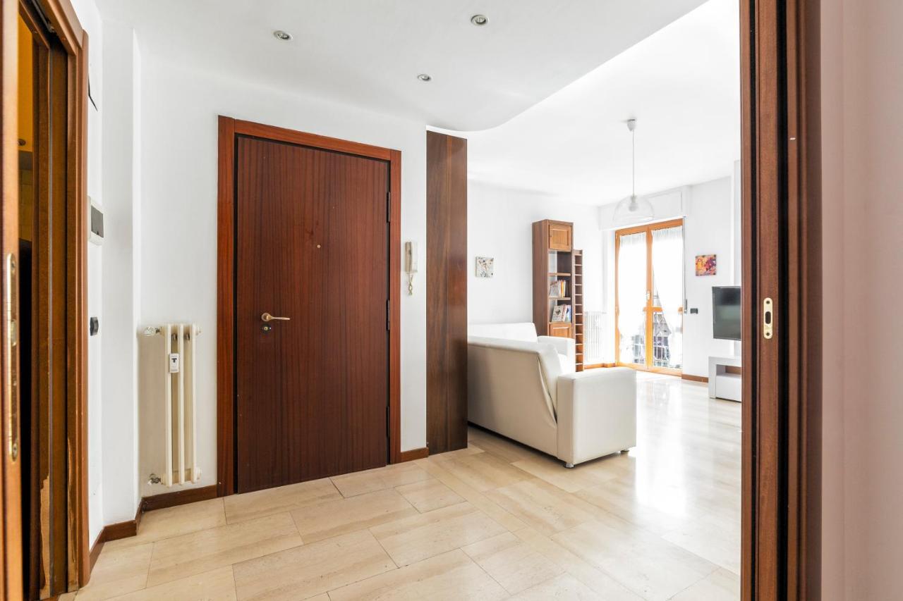 Cenisio M5 Lovely Apartment - With Balcony! Milano Eksteriør bilde