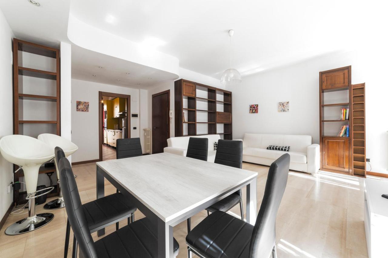 Cenisio M5 Lovely Apartment - With Balcony! Milano Eksteriør bilde
